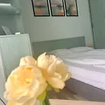 Green Central Apartment *