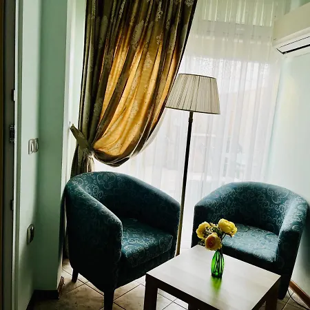 アパート Green Central Apartment