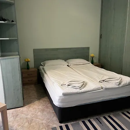 Green Central Apartment Апартамент Варна