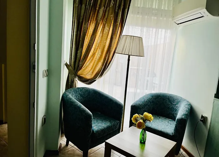 Апартаменти Green Central Apartment